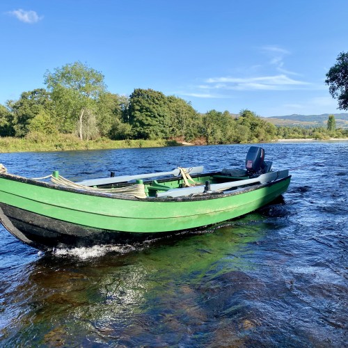 Here's perfectly painted green River Tay salmon fishing 'coble' boat. This shot was taken at the Rock Pool on Kinnaird and if you look in the far distance you'll see the gravel riverbank at the mouth of the River Tummel.