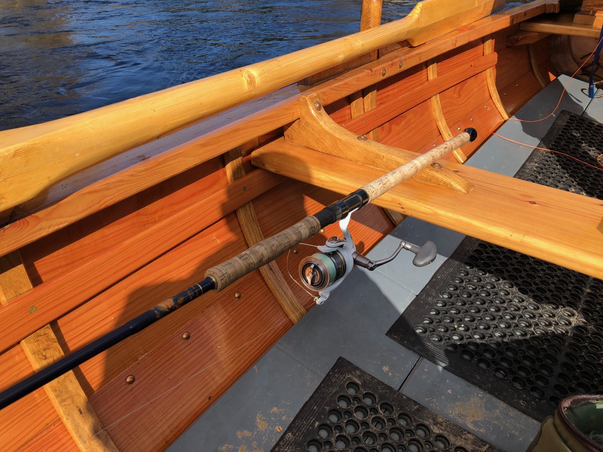 How To Hook A Salmon When Spin Fishing